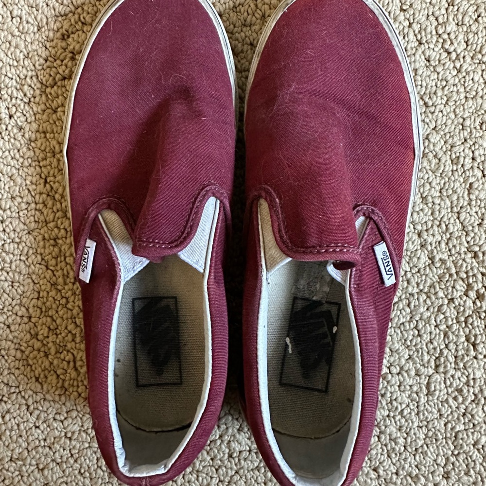 Maroon Vans Women’s 6 / Men’s 4.5